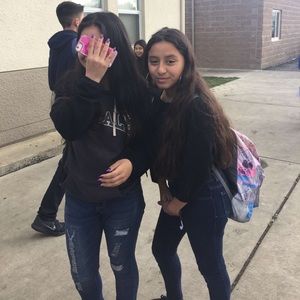 Meet your Posher, Roxana